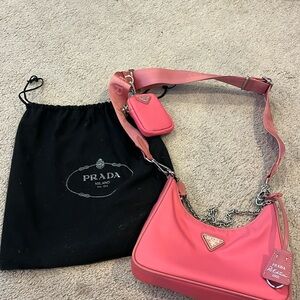 Prada Re-edition 2005 Re-nylon Bag pink